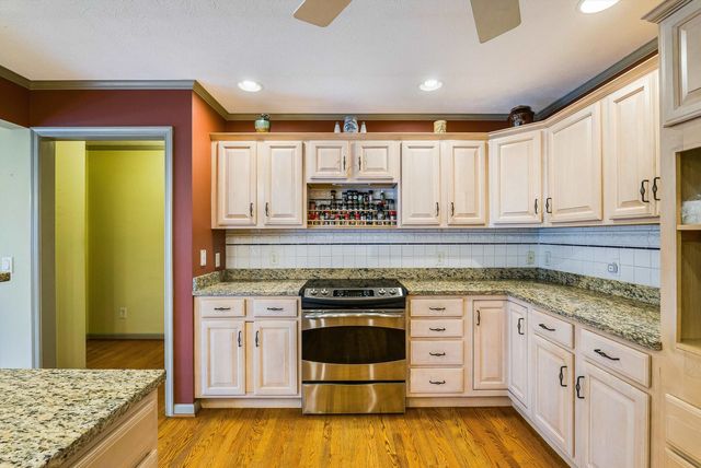 243 NORTHVIEW DR, Dayton, VA 22821