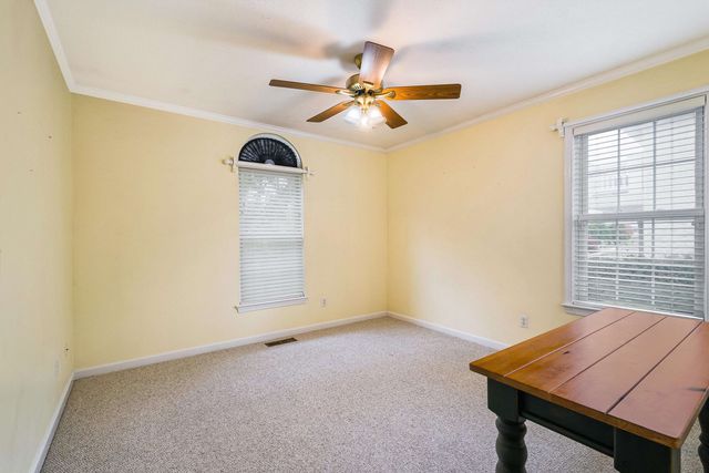 243 NORTHVIEW DR, Dayton, VA 22821