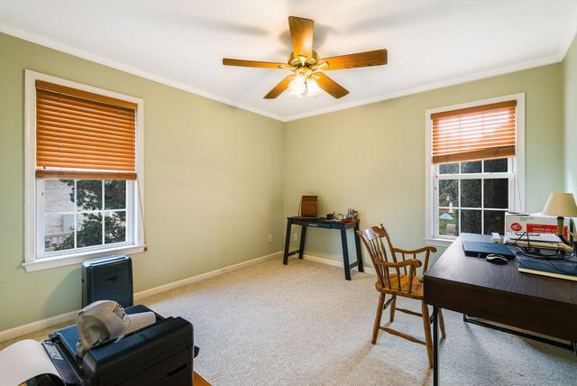 243 NORTHVIEW DR, Dayton, VA 22821