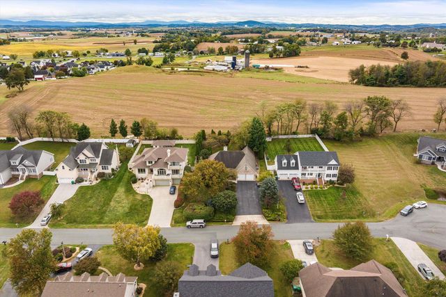 243 NORTHVIEW DR, Dayton, VA 22821