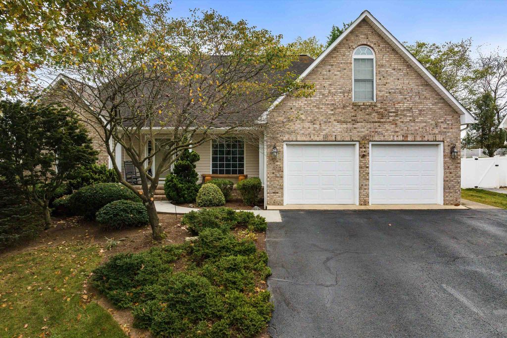 243 NORTHVIEW DR, Dayton, VA 22821