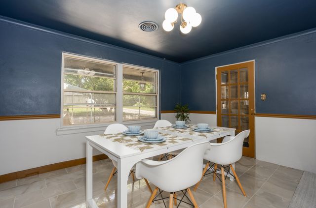2391 S Brentwood Boulevard, Springfield, MO 65804