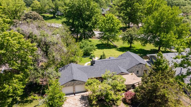 2391 S Brentwood Boulevard, Springfield, MO 65804