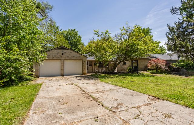 2391 S Brentwood Boulevard, Springfield, MO 65804