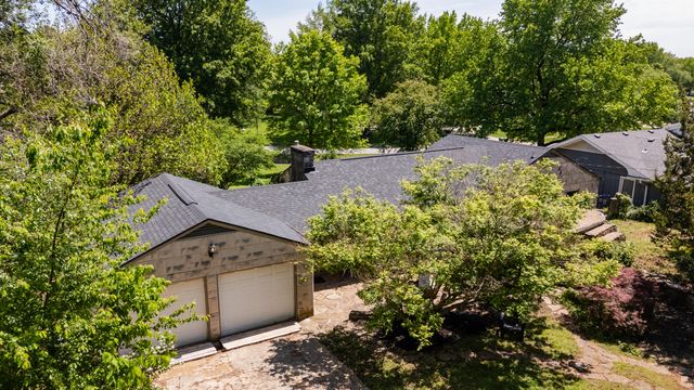 2391 S Brentwood Boulevard, Springfield, MO 65804