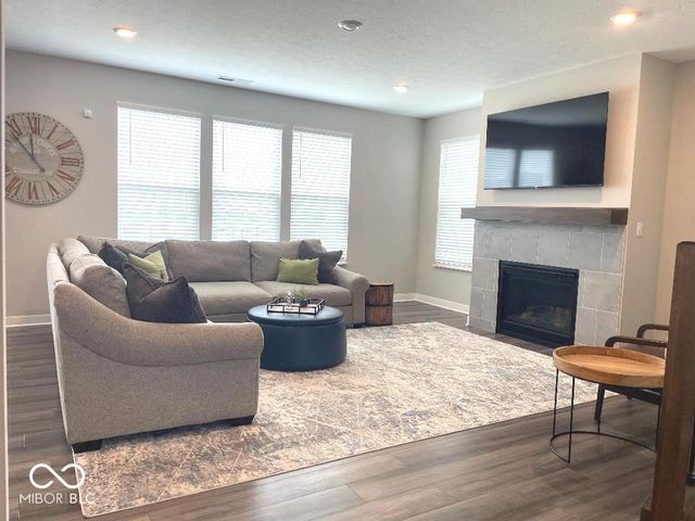 9690 Highview Lane, Mccordsville, IN 46055