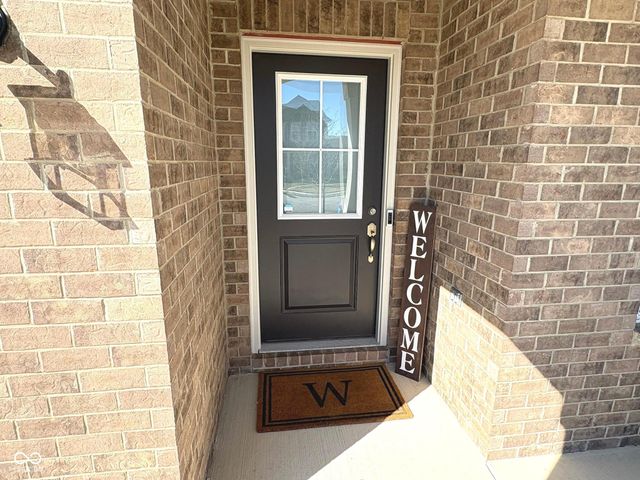 9690 Highview Lane, Mccordsville, IN 46055