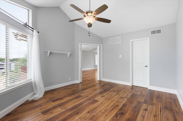 5550 Spring Valley Road A31, Dallas, TX 75254