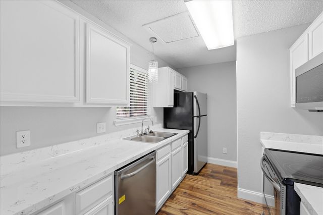 5550 Spring Valley Road A31, Dallas, TX 75254