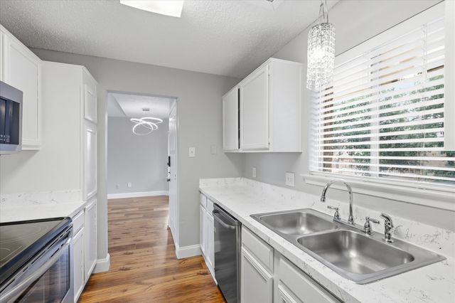 5550 Spring Valley Road A31, Dallas, TX 75254