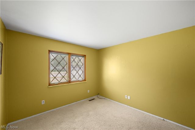 609 Thomas Street, Belpre, OH 45714