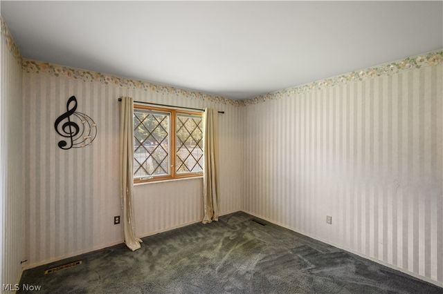 609 Thomas Street, Belpre, OH 45714