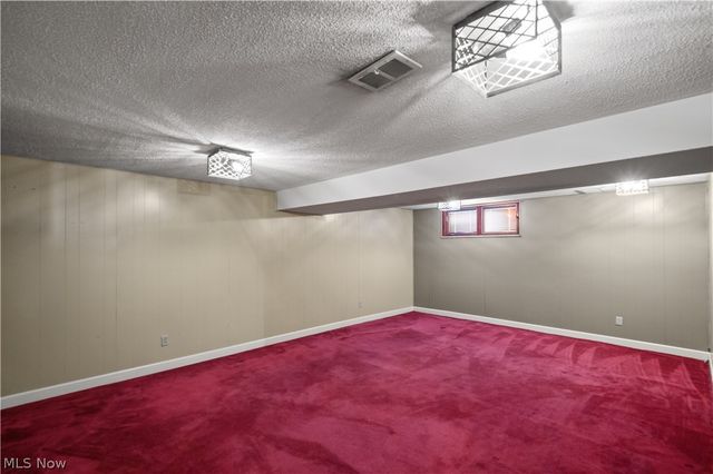 609 Thomas Street, Belpre, OH 45714