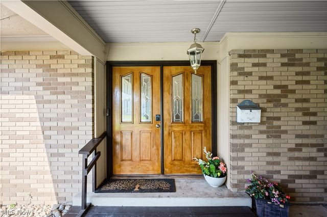 609 Thomas Street, Belpre, OH 45714