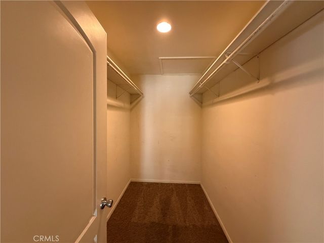 7741 Zelzah, Reseda, CA 91335