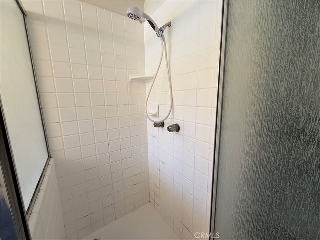 7741 Zelzah, Reseda, CA 91335