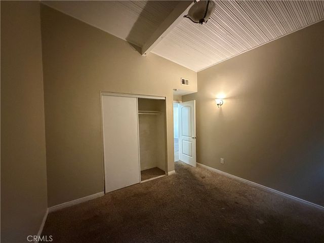 7741 Zelzah, Reseda, CA 91335