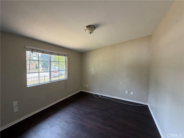 7741 Zelzah, Reseda, CA 91335