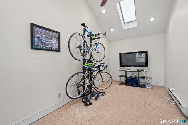 455 Woodlawn Avenue, Stratford, CT 06614