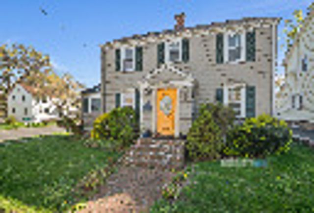 455 Woodlawn Avenue, Stratford, CT 06614