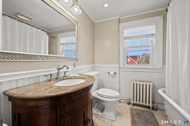 455 Woodlawn Avenue, Stratford, CT 06614