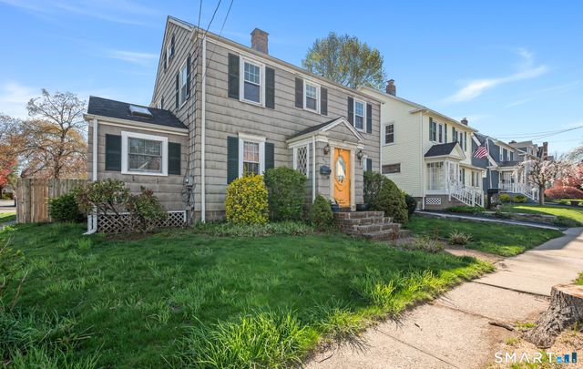 455 Woodlawn Avenue, Stratford, CT 06614