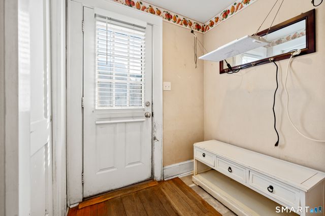 455 Woodlawn Avenue, Stratford, CT 06614