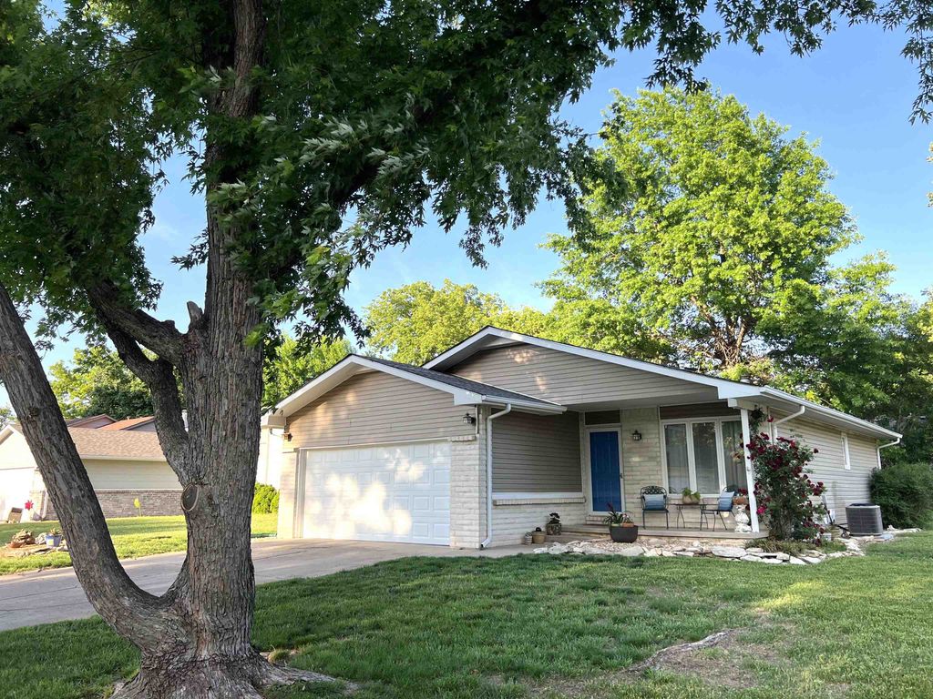 2004 N Shefford, Wichita, KS 67212