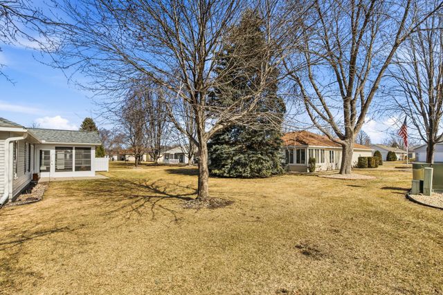 964 Willow Grove Circle, Waite Park, MN 56387