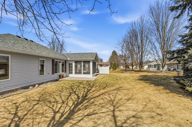 964 Willow Grove Circle, Waite Park, MN 56387