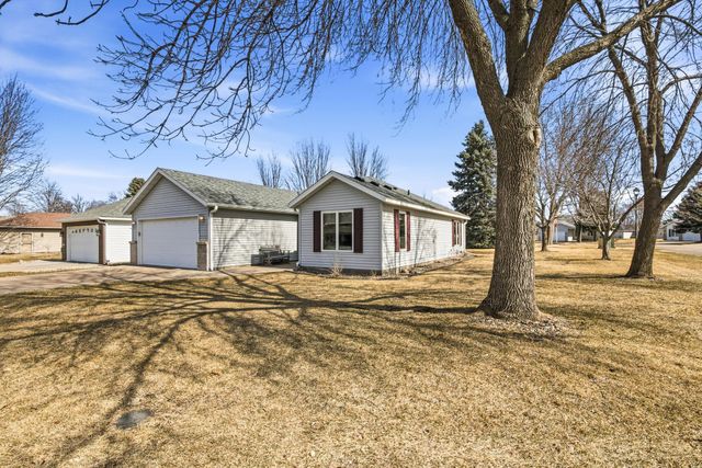 964 Willow Grove Circle, Waite Park, MN 56387