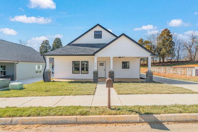 924 Stratford Avenue, Sweetwater, TN 37874