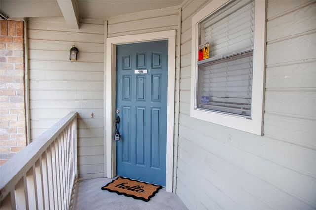 2450 Wickersham LN 904, Austin, TX 78741