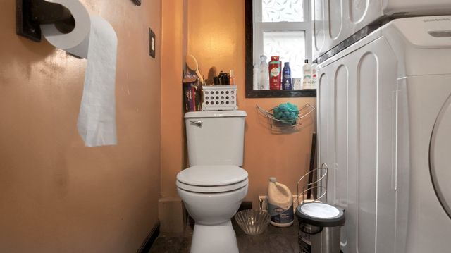 34 Cambridge St, Springfield, MA 01109