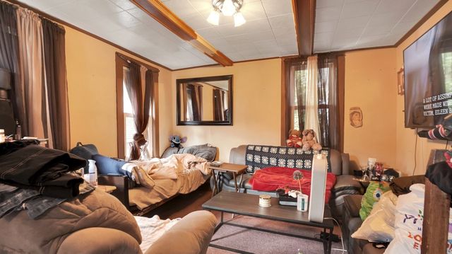 34 Cambridge St, Springfield, MA 01109