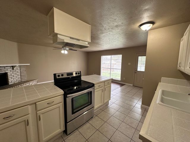523 Windsor Drive, Allen, TX 75002