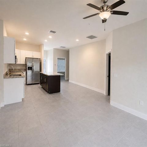 3409 SW 8th PL 105, Cape Coral, FL 33914