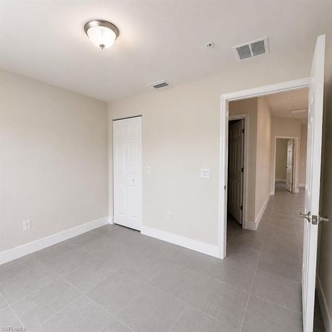 3409 SW 8th PL 105, Cape Coral, FL 33914