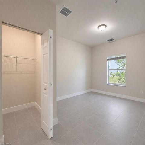 3409 SW 8th PL 105, Cape Coral, FL 33914