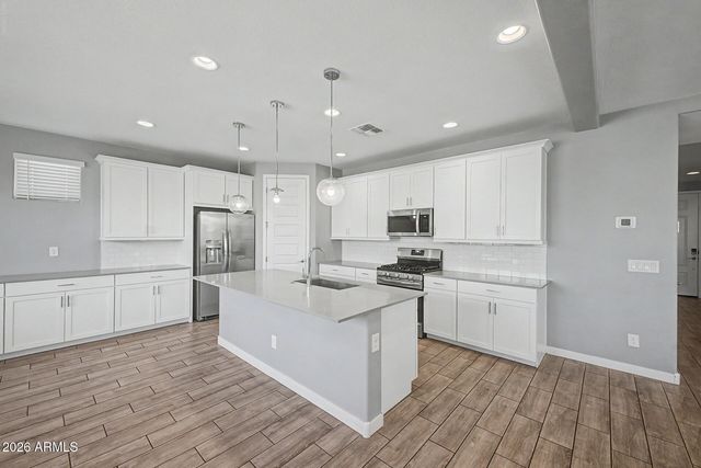 2322 E PALMDALE Lane, Gilbert, AZ 85298