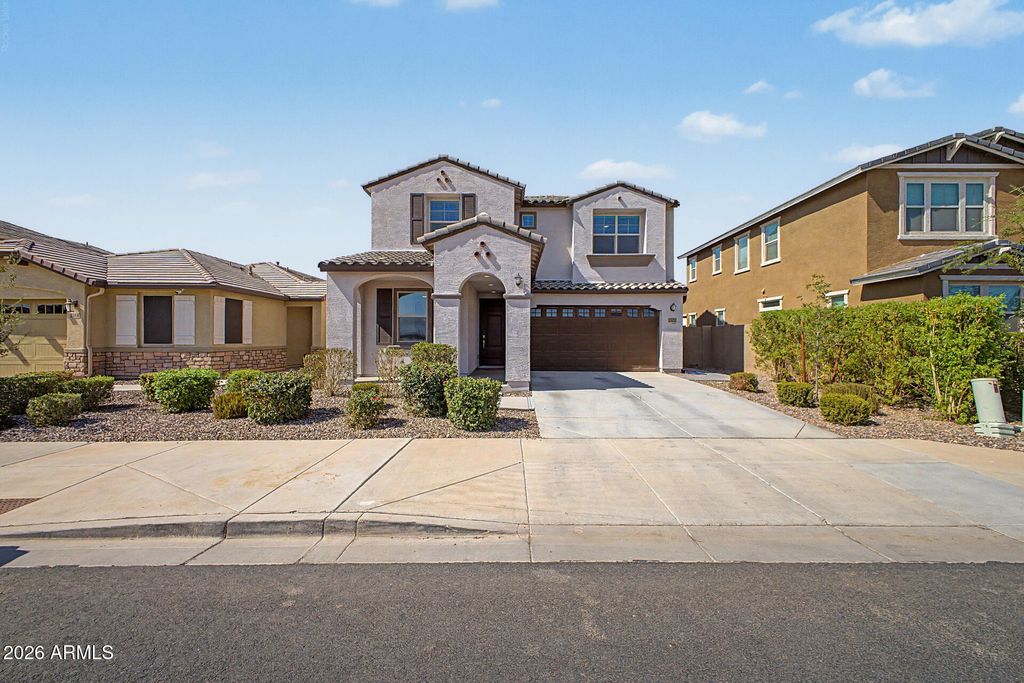 2322 E PALMDALE Lane, Gilbert, AZ 85298