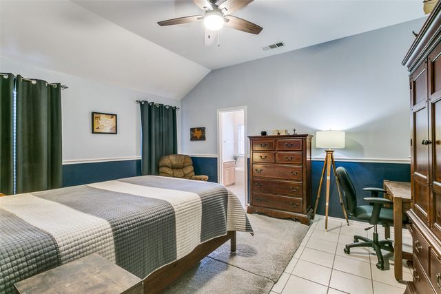 977 Valley View Drive, Lewisville, TX 75067