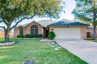 977 Valley View Drive, Lewisville, TX 75067