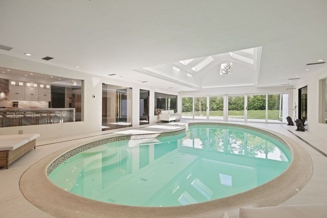 15 Scotch Dam Rd, Easton, MA 02375