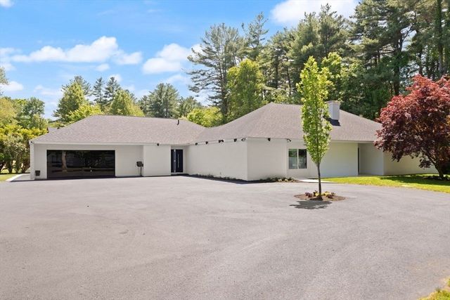 15 Scotch Dam Rd, Easton, MA 02375