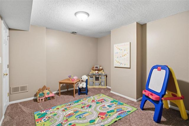 14530 S Greenwood Street, Olathe, KS 66062