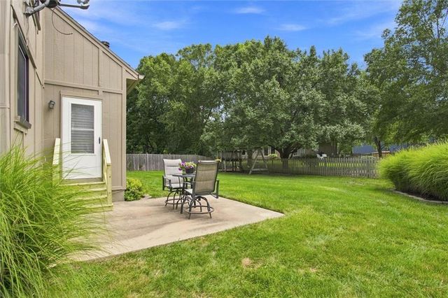14530 S Greenwood Street, Olathe, KS 66062