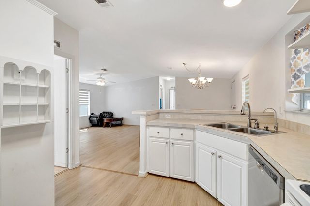 6012 Daiquiri Bay, Boynton Beach, FL 33436