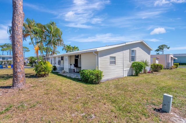 6012 Daiquiri Bay, Boynton Beach, FL 33436