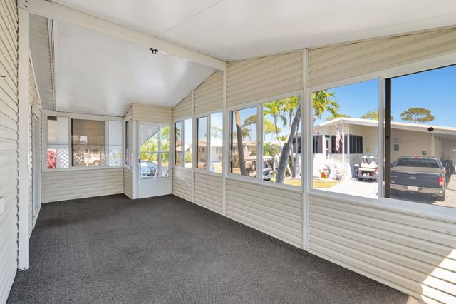 6012 Daiquiri Bay, Boynton Beach, FL 33436